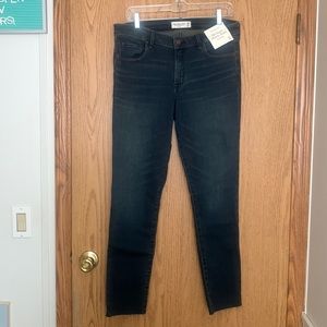 Abercrombie & Fitch women’s Super Skinny Ankle Mid Rise 32/14 NWT